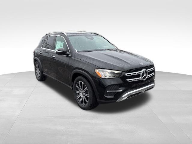 new 2025 Mercedes-Benz GLE 450 car, priced at $73,965