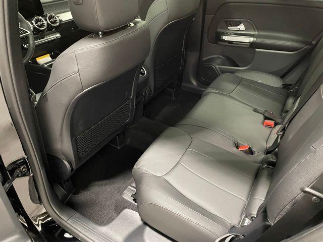 new 2025 Mercedes-Benz GLB 250 car, priced at $45,999