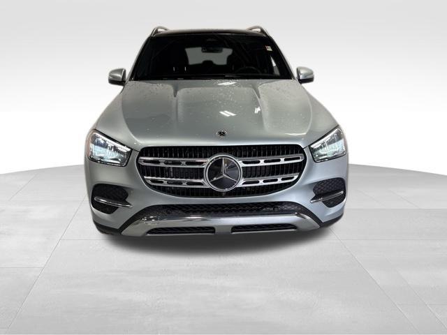 new 2025 Mercedes-Benz GLE 450 car, priced at $75,795