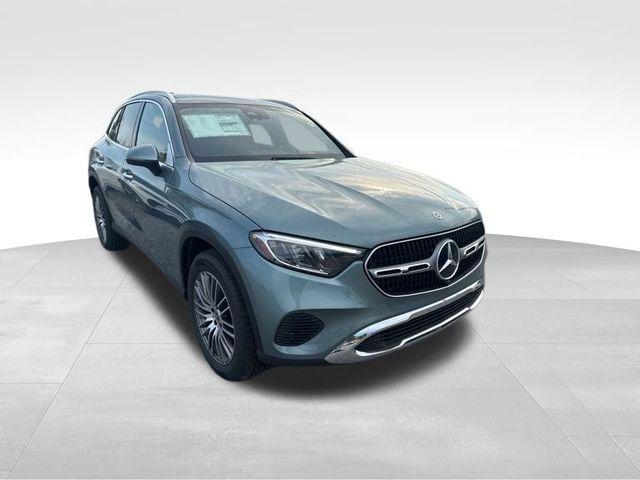 new 2025 Mercedes-Benz GLC 300 car, priced at $58,905