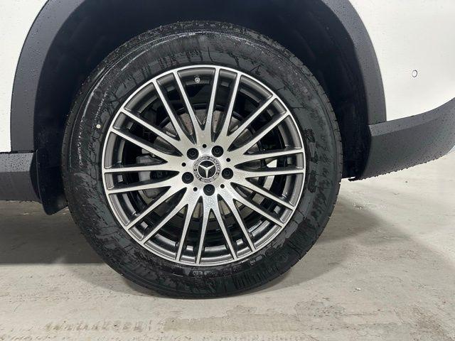 new 2026 Mercedes-Benz GLC 300 car, priced at $57,170