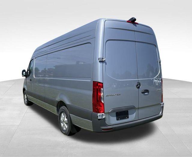 new 2025 Mercedes-Benz Sprinter 2500 car, priced at $67,092