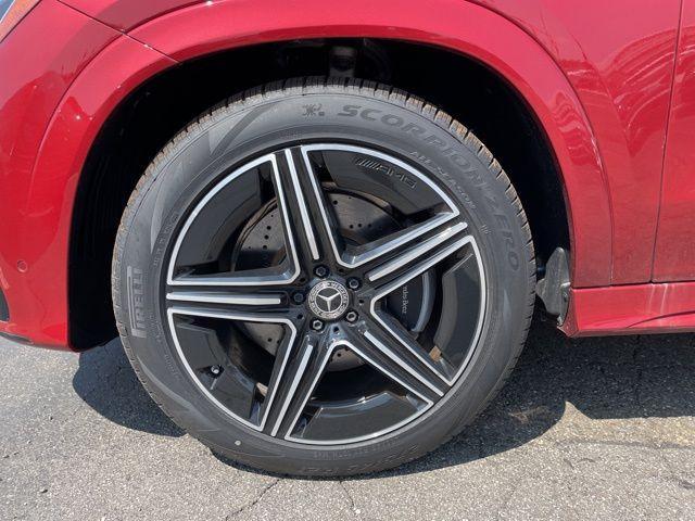 new 2025 Mercedes-Benz GLE 450 car, priced at $86,855