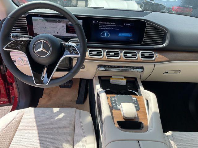 new 2025 Mercedes-Benz GLE 450 car, priced at $86,855
