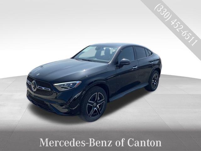new 2025 Mercedes-Benz GLC 300 car, priced at $68,255