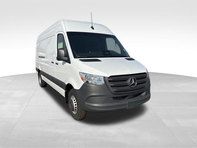 new 2025 Mercedes-Benz Sprinter 3500 car, priced at $70,057
