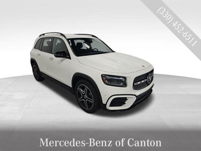 new 2024 Mercedes-Benz GLB 250 car, priced at $43,595