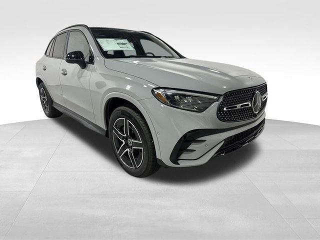 new 2026 Mercedes-Benz GLC 300 car, priced at $65,170