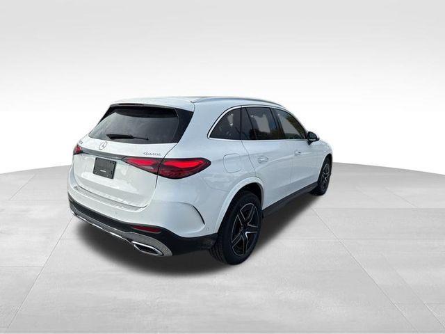 new 2025 Mercedes-Benz GLC 300 car, priced at $61,105