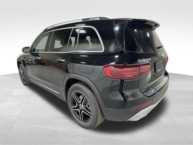 new 2026 Mercedes-Benz GLB 250 car, priced at $52,245