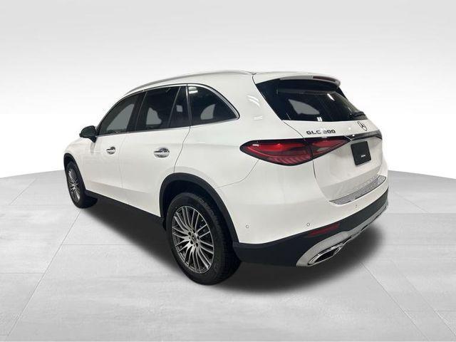 new 2026 Mercedes-Benz GLC 300 car, priced at $59,695