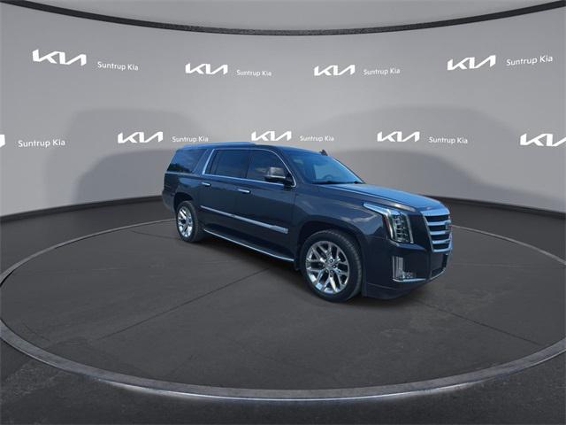 used 2016 Cadillac Escalade ESV car, priced at $18,995