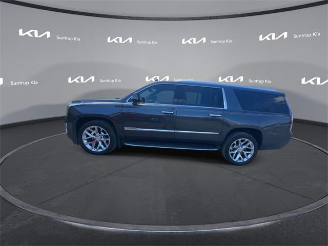 used 2016 Cadillac Escalade ESV car, priced at $18,995