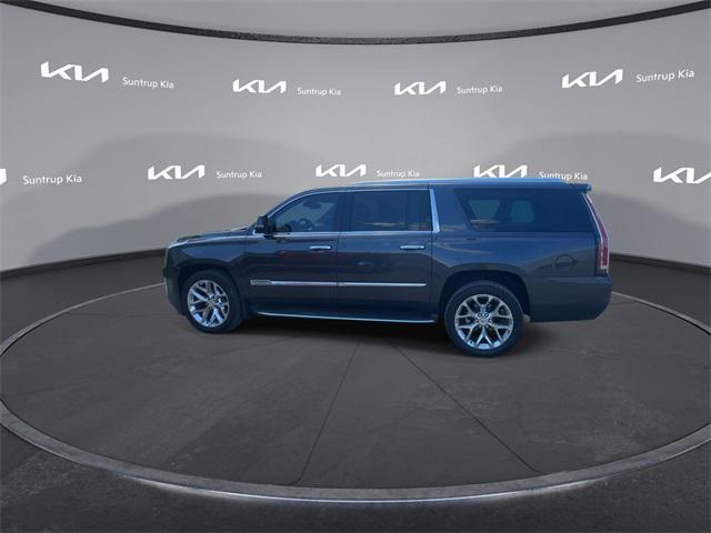 used 2016 Cadillac Escalade ESV car, priced at $18,995