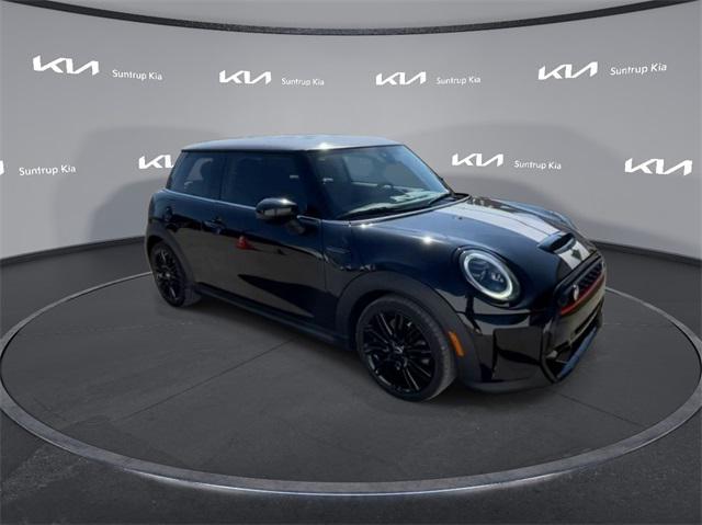 used 2022 MINI Hardtop car, priced at $23,785