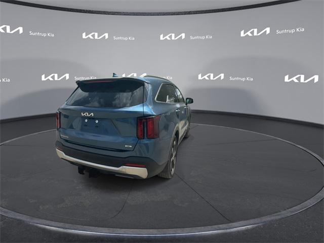 used 2025 Kia Sorento Hybrid car, priced at $38,995