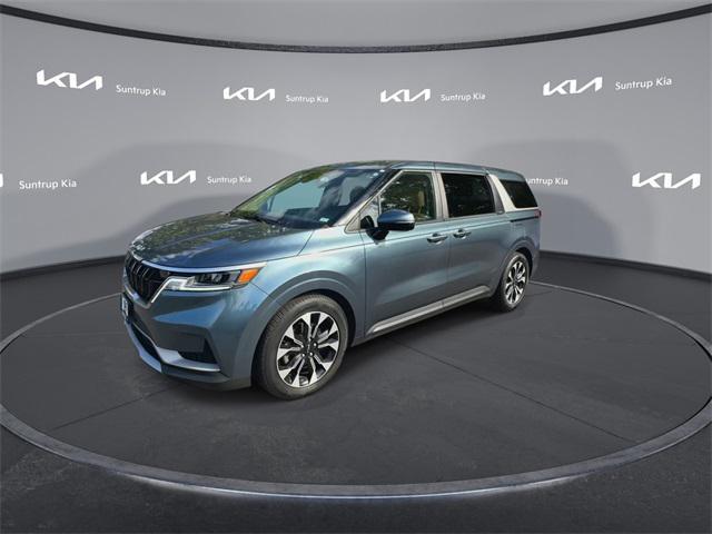 used 2023 Kia Carnival car, priced at $30,795