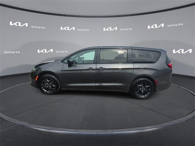 used 2020 Chrysler Pacifica car, priced at $20,995