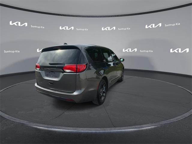 used 2020 Chrysler Pacifica car, priced at $20,995