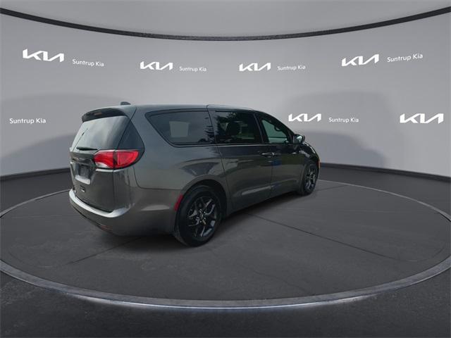 used 2020 Chrysler Pacifica car, priced at $20,995