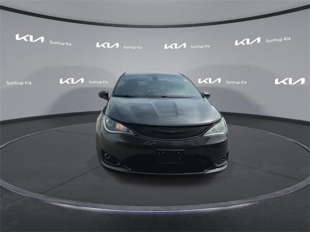 used 2020 Chrysler Pacifica car, priced at $20,995