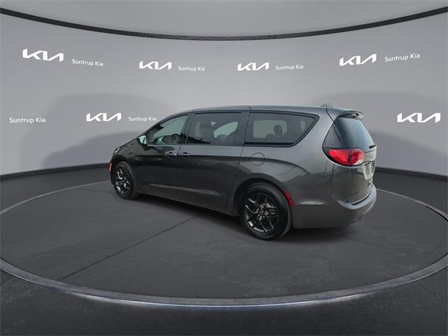 used 2020 Chrysler Pacifica car, priced at $20,995