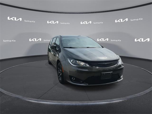used 2020 Chrysler Pacifica car, priced at $20,995