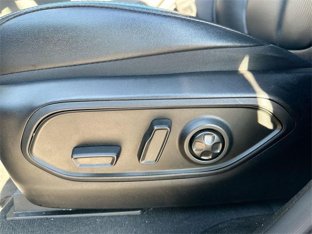 used 2024 Jeep Grand Cherokee L car, priced at $32,265