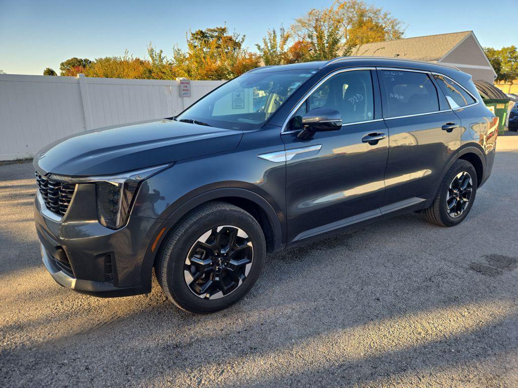 used 2024 Kia Sorento car, priced at $28,995
