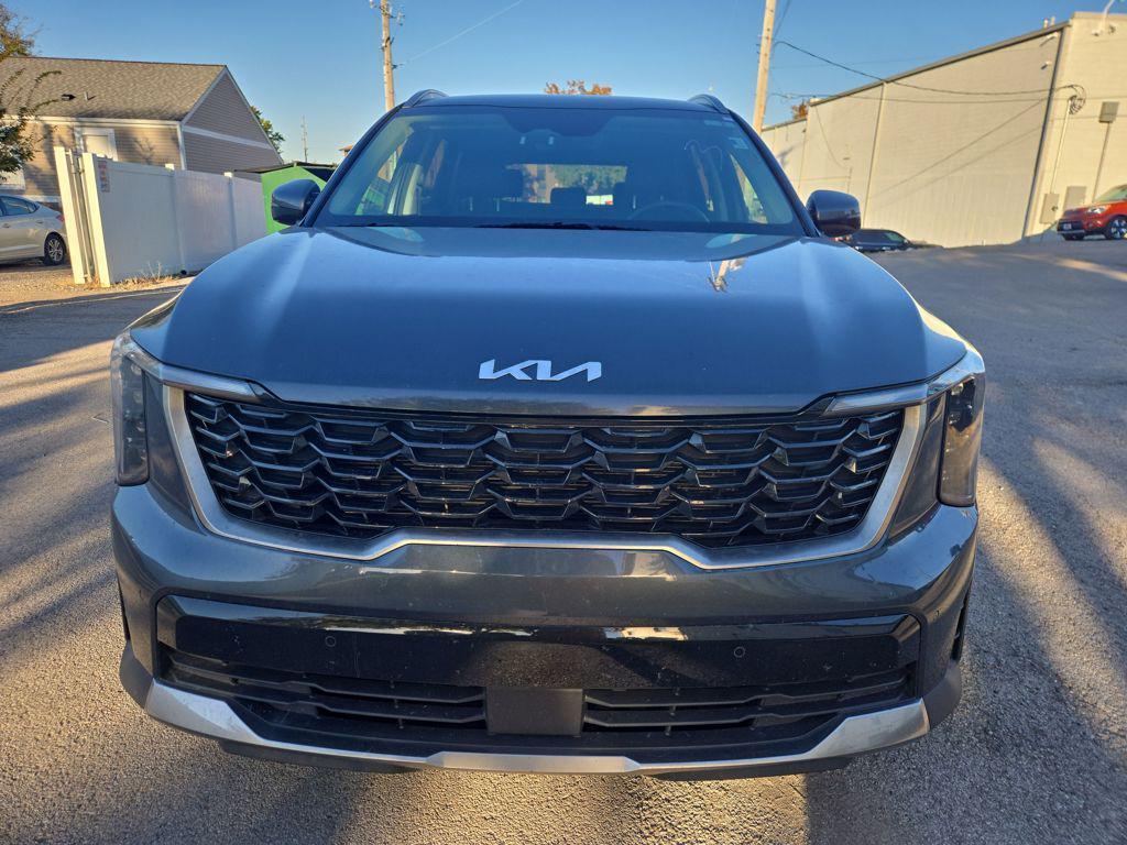 used 2024 Kia Sorento car, priced at $28,995