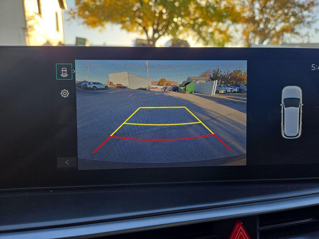 used 2024 Kia Sorento car, priced at $28,995