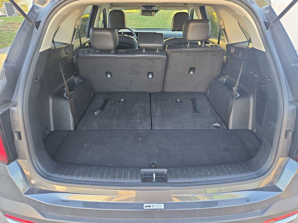 used 2024 Kia Sorento car, priced at $28,995