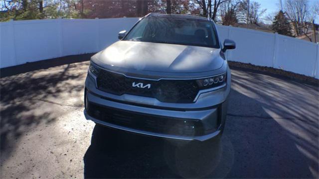 used 2022 Kia Sorento Hybrid car, priced at $28,205