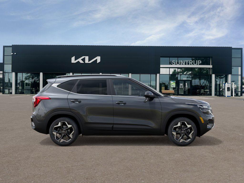 new 2025 Kia Seltos car, priced at $25,680