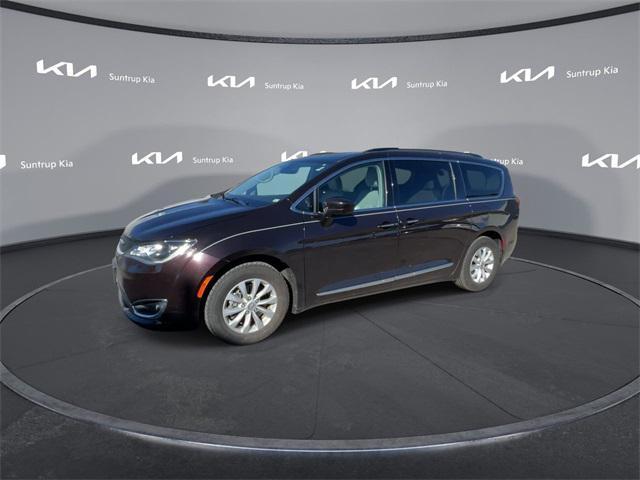 used 2017 Chrysler Pacifica car, priced at $16,995