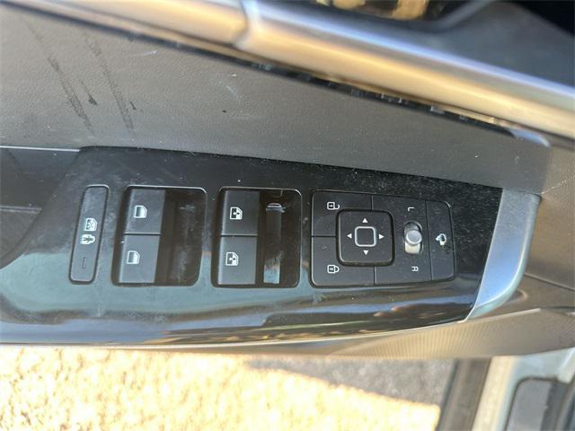 used 2022 Kia EV6 car, priced at $25,455