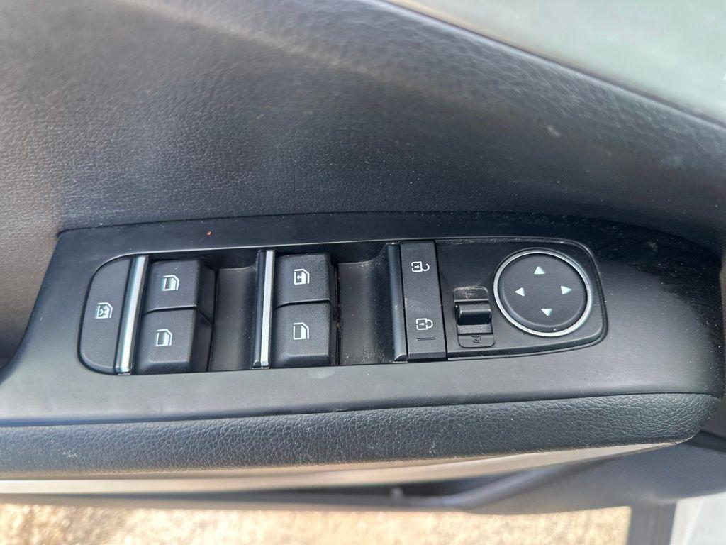 used 2021 Kia Soul car, priced at $10,995