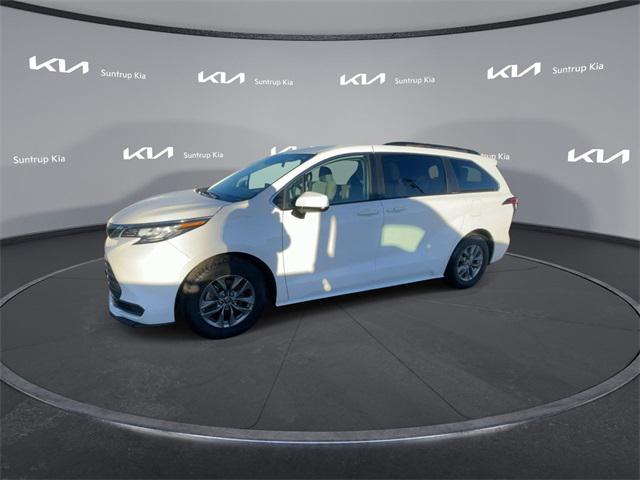 used 2022 Toyota Sienna car, priced at $39,425