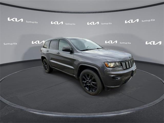 used 2018 Jeep Grand Cherokee car, priced at $17,995