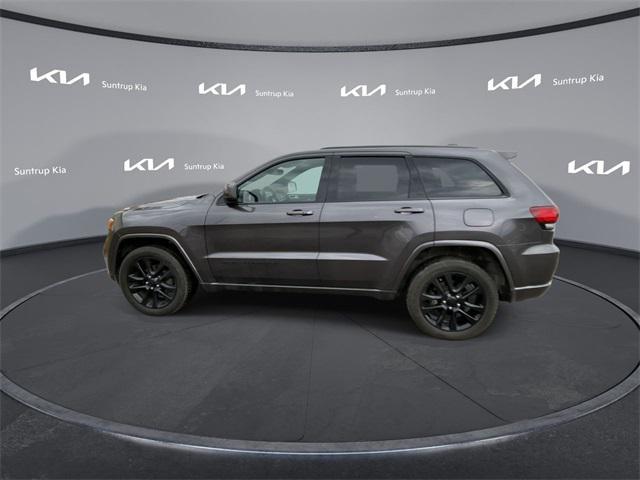 used 2018 Jeep Grand Cherokee car, priced at $17,995