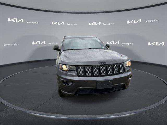 used 2018 Jeep Grand Cherokee car, priced at $17,995