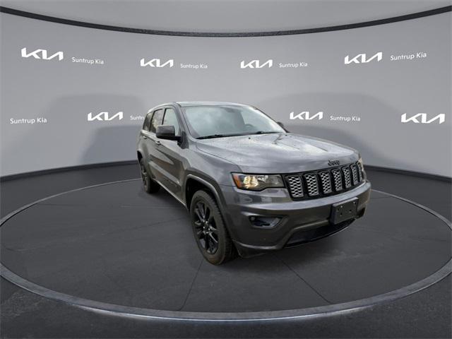 used 2018 Jeep Grand Cherokee car, priced at $17,995