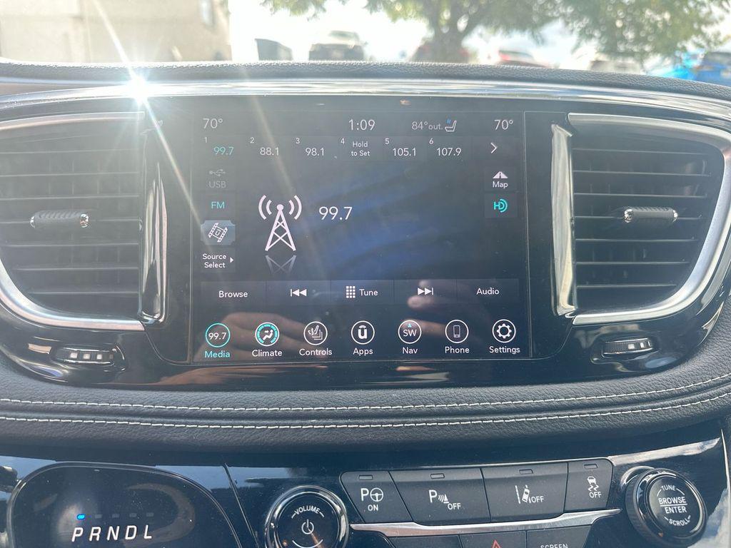 used 2020 Chrysler Pacifica Hybrid car, priced at $24,685