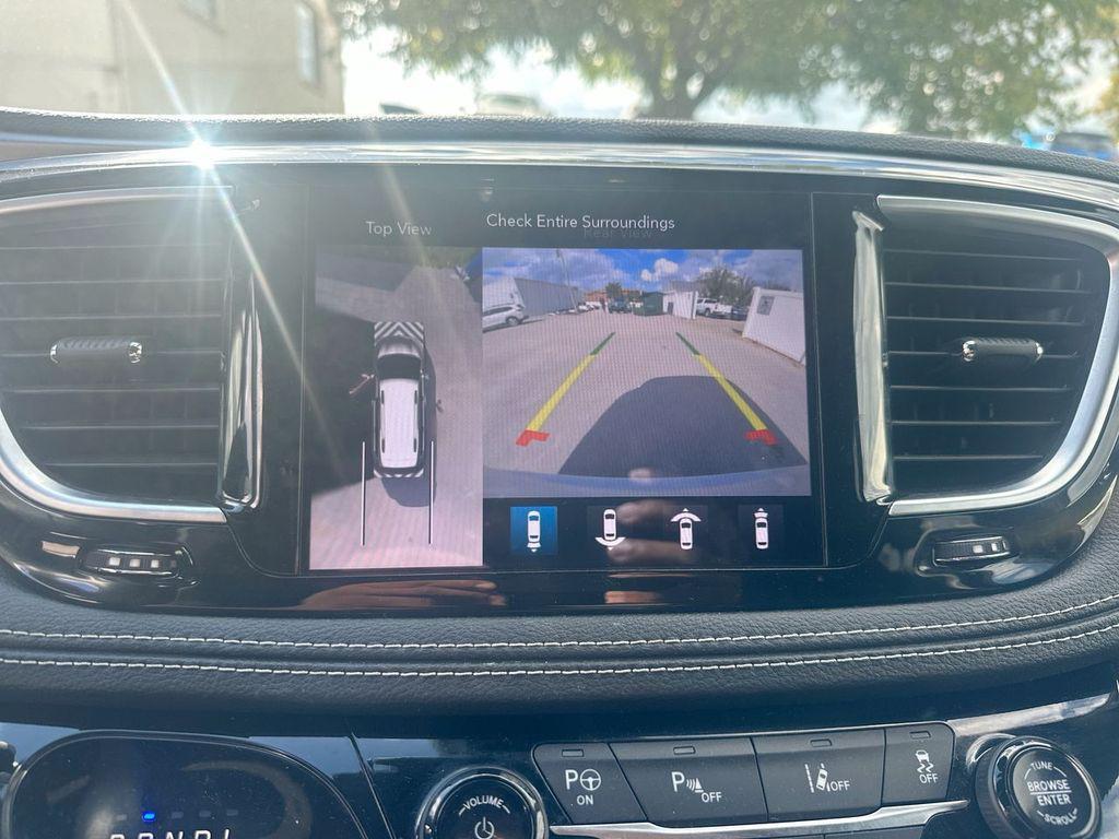 used 2020 Chrysler Pacifica Hybrid car, priced at $24,685