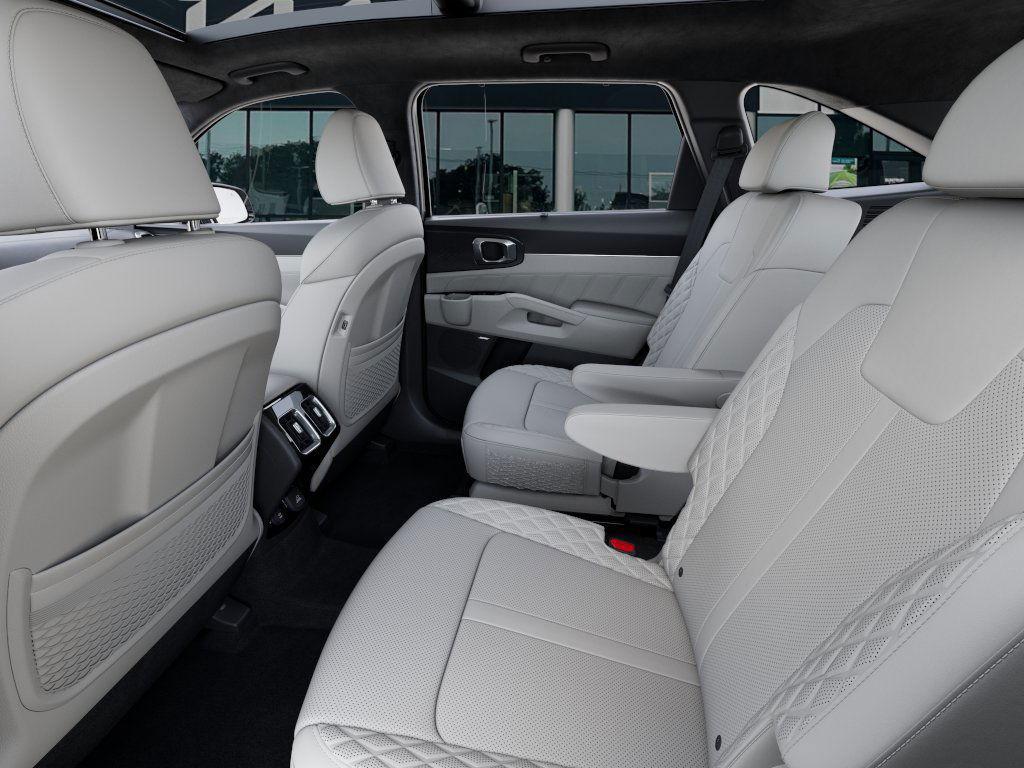 new 2025 Kia Sorento Hybrid car, priced at $43,555