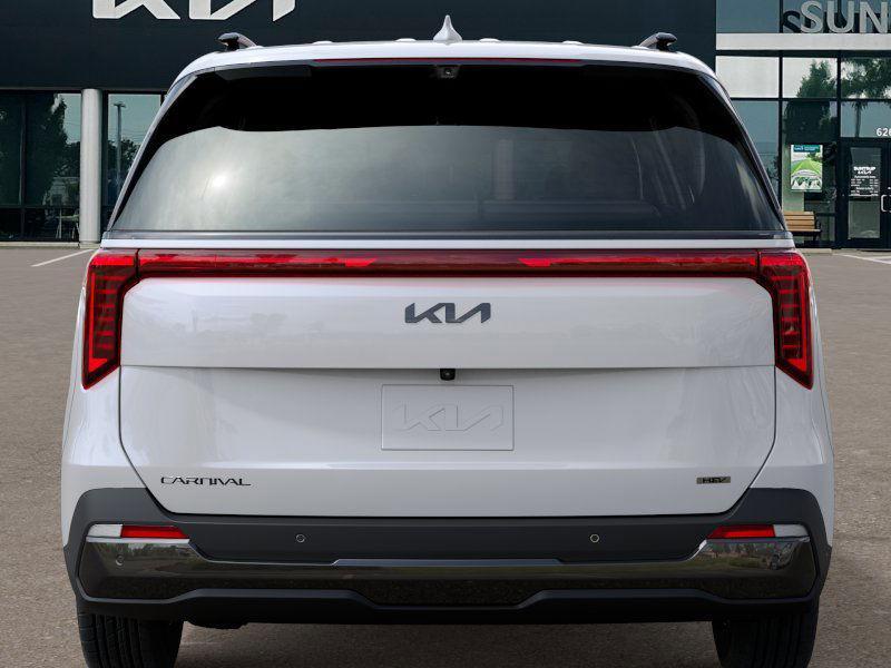 new 2026 Kia Carnival Hybrid car, priced at $54,085