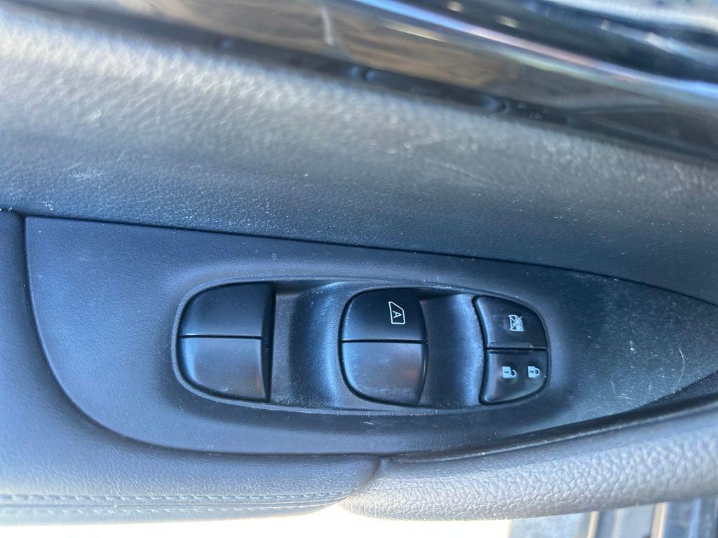 used 2019 Nissan Rogue car, priced at $16,799