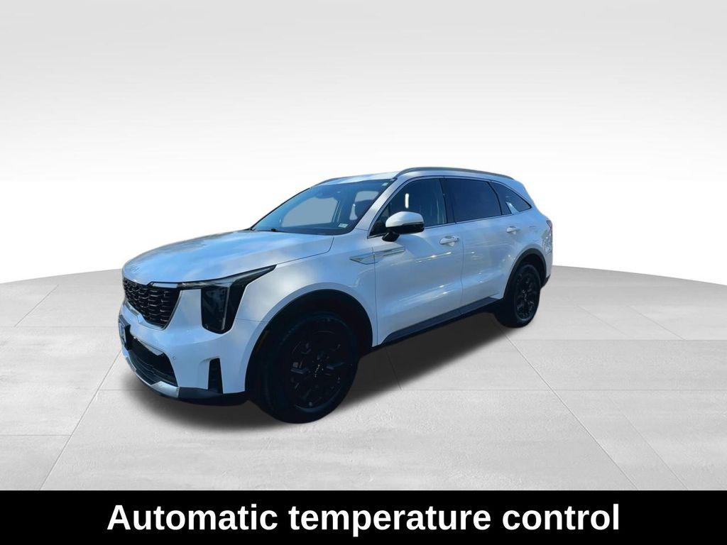 used 2024 Kia Sorento car, priced at $28,995