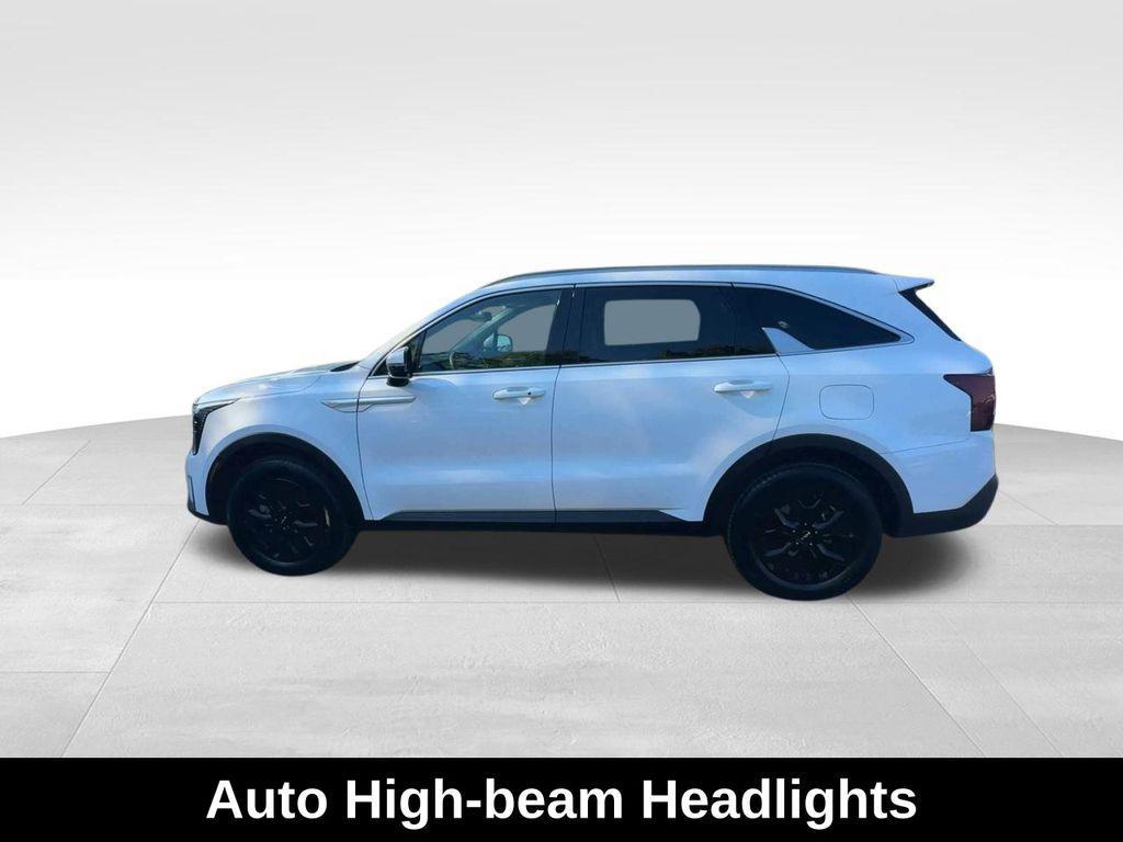 used 2024 Kia Sorento car, priced at $28,995