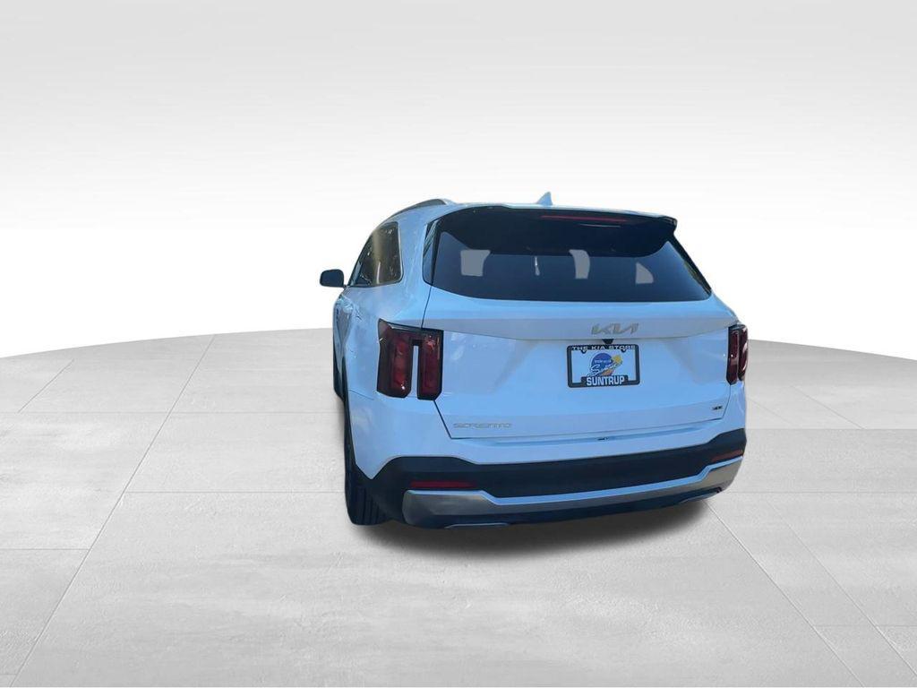 used 2024 Kia Sorento car, priced at $28,995